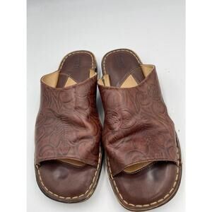 Born Brown Tooled Leather Slip On Comfort Women’s Sandals 9M